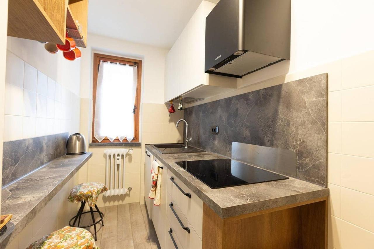 Joivy Flat For 6, In The Historic Town Pre-Saint-Didier Appartement Buitenkant foto